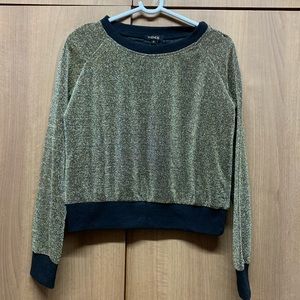 Full sleeve top